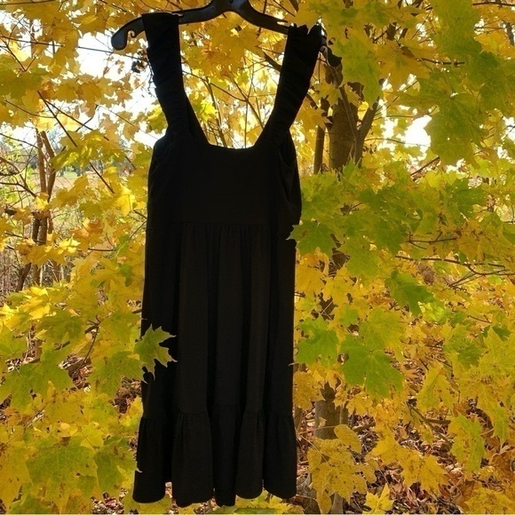 WHITE House Black Market Dress Size 6 - Picture 2 of 5